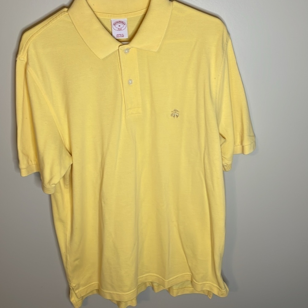 Brooks Brothers 346 Men’s Yellow 2 Button Cotton Polo Size M